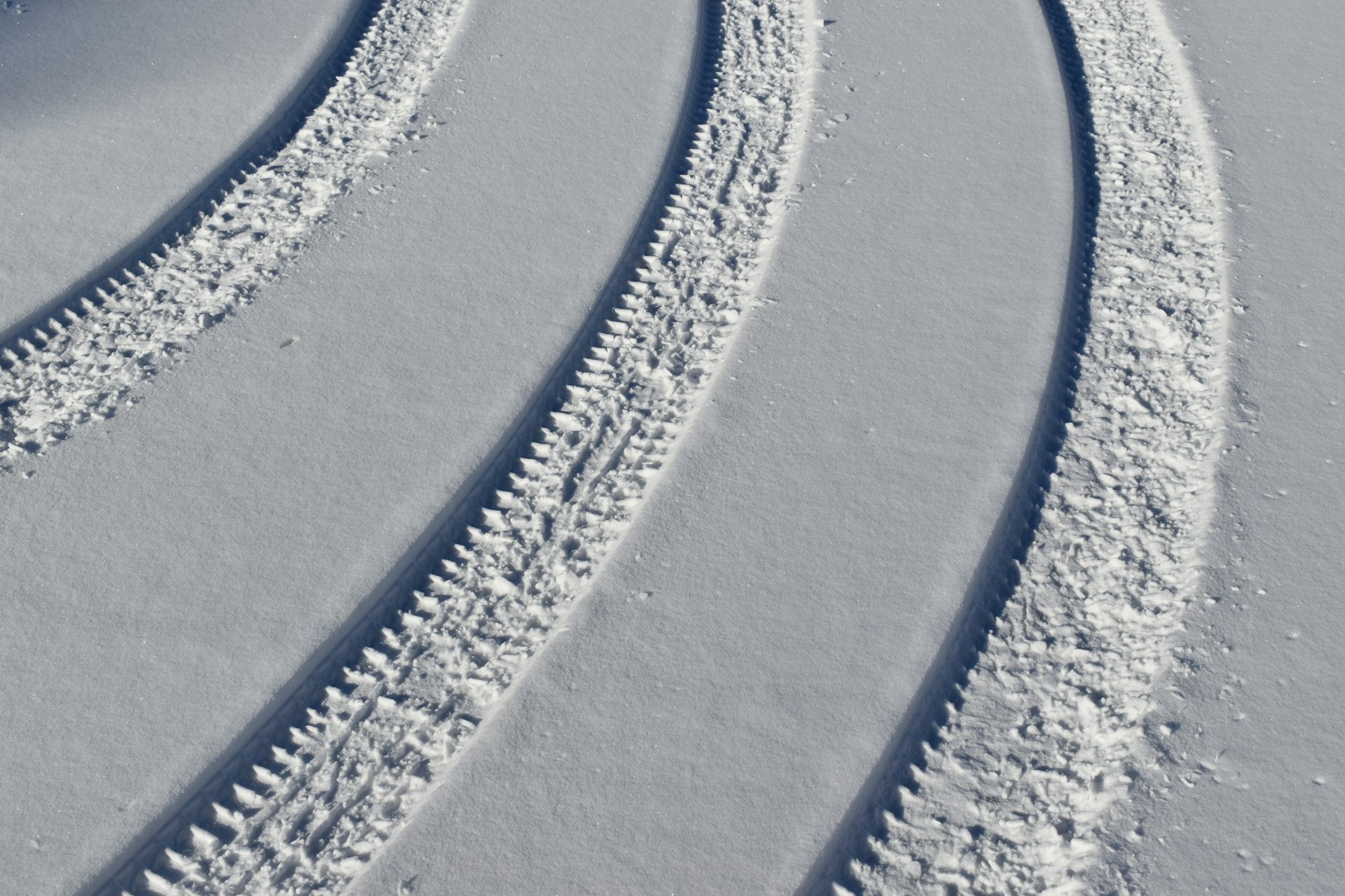 a couple of tracks in the snow that are in the snow